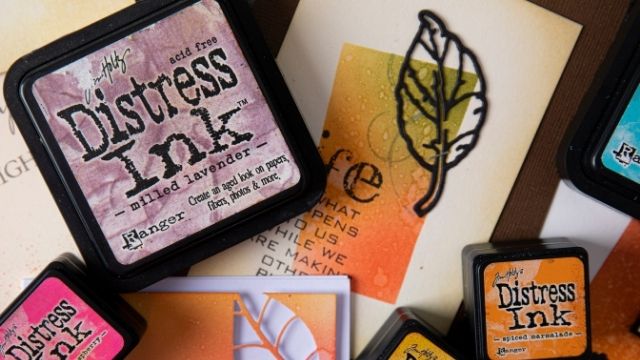 How to use: Tim Holtz Distress Inks VS Tim Holtz Distress Oxide