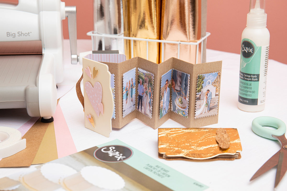 Sizzix ScoreBoards Die - Mini Book by Eileen Hull – Sizzix.co.uk