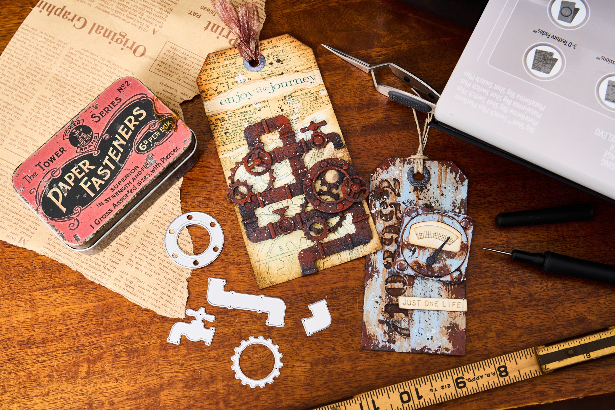 Fustellatura 10.8x6.99 Cm Sizzix Set Di Fustelle Thinlits 8 Pz 664430, Winifred, Colorize By Tim Holtz, Multicolore, Taglia Unica Fustelle Per Scrapbooking Sizzix Fustellatura 10.8x6.99 Cm Sizzix Set Di Fustelle Thinlits 8 Pz 664430, Winifred, Colorize By Tim Holtz, Multicolore, Taglia Unica Fustelle Per Scrapbooking Sizzix